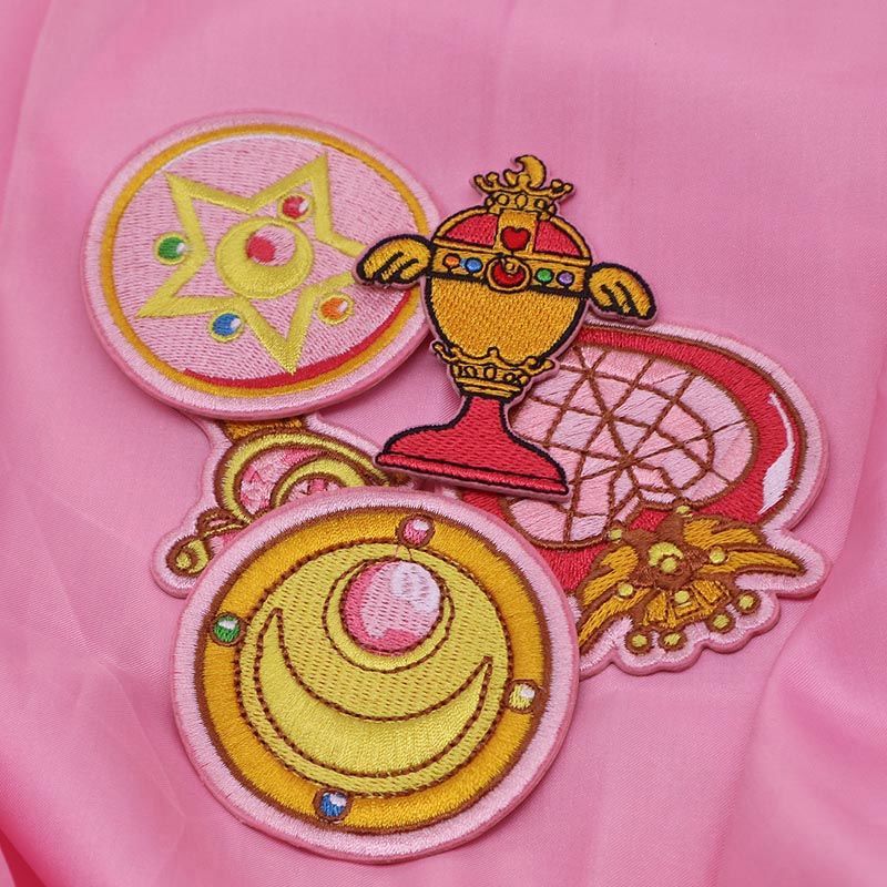 แผ่นปะผ้าลายการ์ตูนเซเลอร์มูนพ - Sailor Moon Wand บทวิจารณ์และราคา